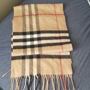 Burberry Scarve